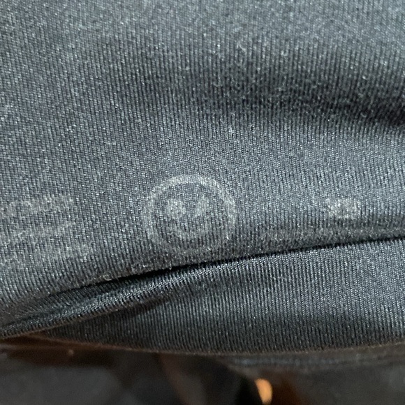 Gilly Hicks shorts side pockets XS - Picture 2 of 5